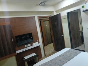 Deluxe Double Room, City View | Egyptian cotton sheets, premium bedding, down comforters - HOTEL RJ RESIDENCY C.G.ROAD  (Ahmedabad)