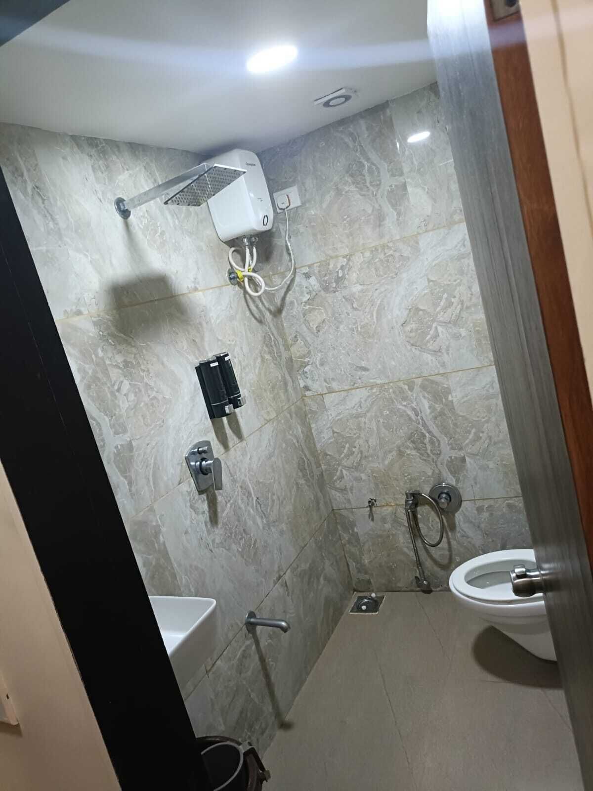 华丽双人房, 城市景观 | 浴室 | 免费洗浴用品、拖鞋、毛巾、肥皂