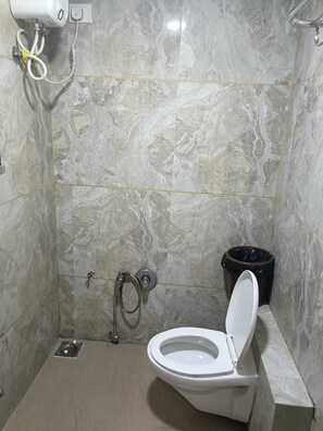 Deluxe-Doppelzimmer, Stadtblick | Badezimmer