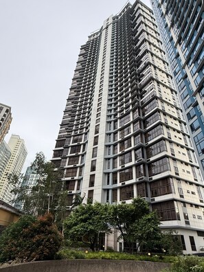 Room, 1 Bedroom, Accessible, City View | Exterior
