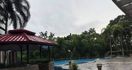 Room-modern Condo in BGC Taguig With Cit