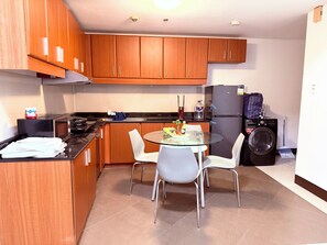 Room, 1 Bedroom, Accessible, City View | Interior