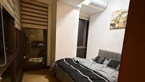 Room, 1 Bedroom, Accessible, City View | 1 bedroom - Room-executive Suites Bellagio Golf View (Taguig)