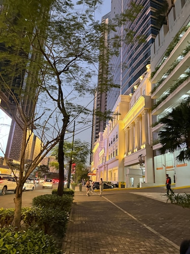 Executive Suites 4 Bedroom Condo Uptown Parksuites Bgc