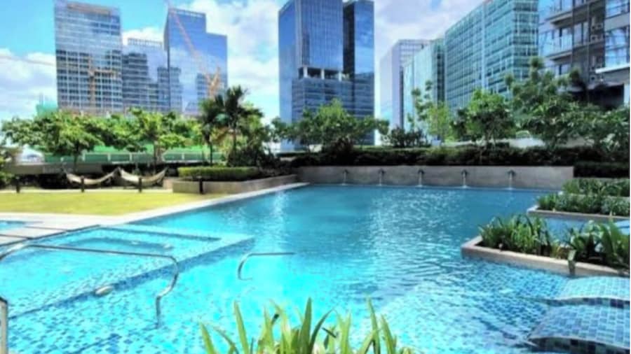 Room-executive Suites 4 Bedroom Condo Up