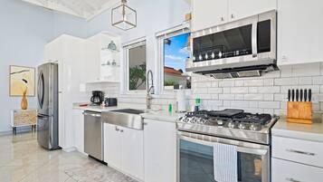 House (2 Bedrooms) | Property amenity