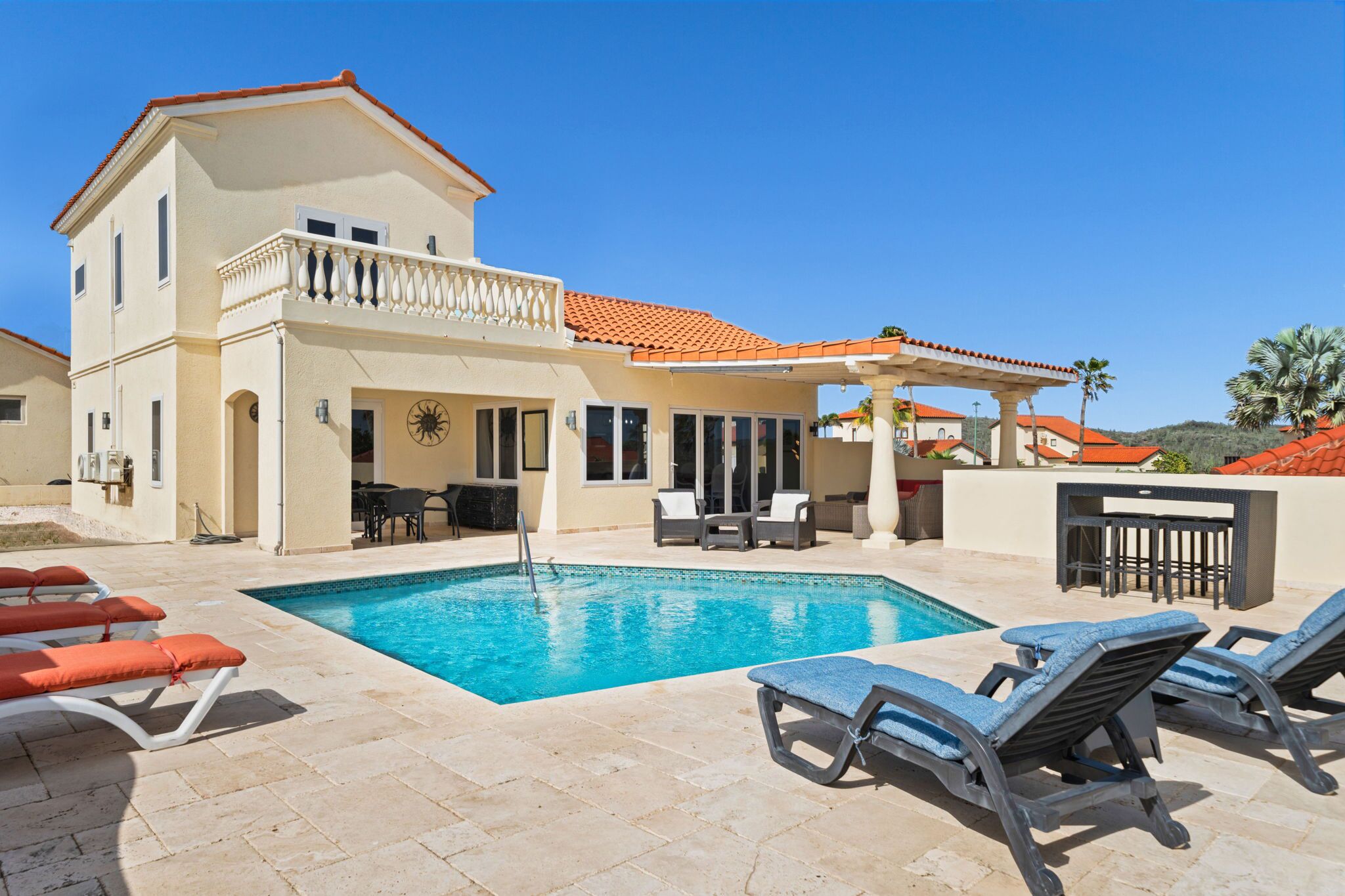 Fachada de la propiedad