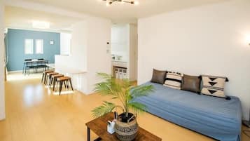 Apartment | Living area