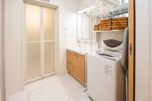 Apartment | Badezimmer