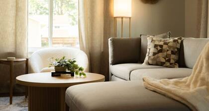 The Family Haven | 3BD/3BA Home in East Peoria