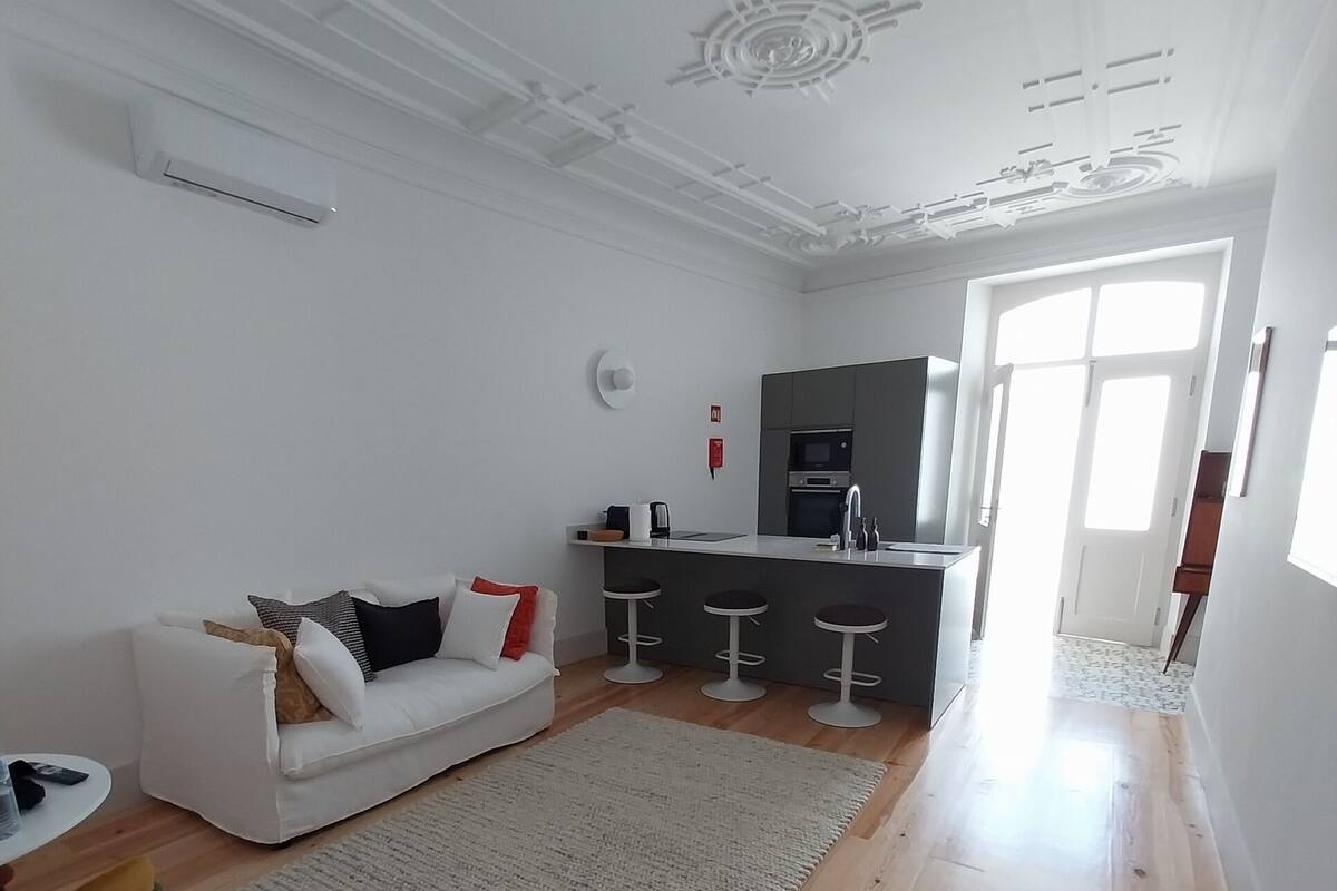 Exclusive Apartment, 1 Bedroom, Non Smoking, Patio | Living area