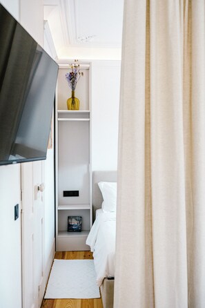 Family Double Room, 1 Double Bed with Sofa bed, Kitchenette, Garden View