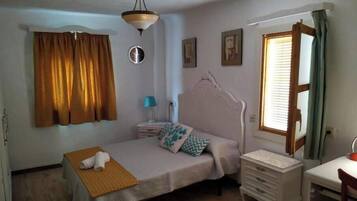 4 bedrooms, free WiFi, bed sheets