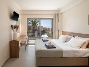 5 bedrooms, iron/ironing board, travel crib, free WiFi