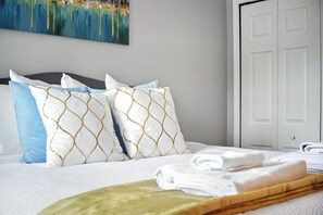 3 Schlafzimmer, Schreibtisch, Reisekinderbett, WLAN