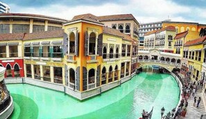 Exterior - Luxurious Studio in Mckinley Hill With City View (Taguig)