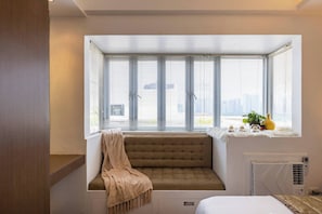 View from property - Luxurious Studio in Mckinley Hill With City View (Taguig)