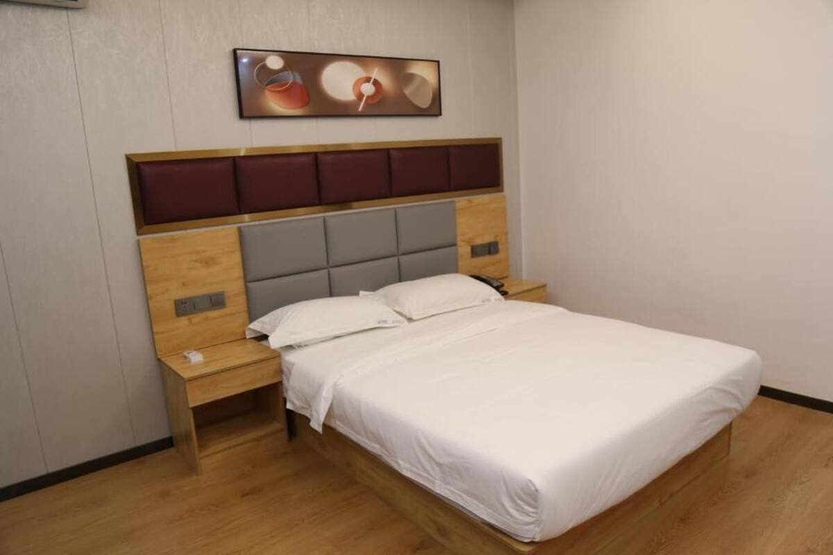 Single Room, City View | In-room safe, soundproofing, free WiFi, wheelchair access