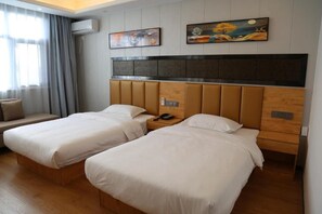 더블룸, 시내 전망 | 객실 내 금고, 방음 설비, 무료 WiFi, 휠체어로 이용 가능