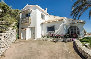House, 4 Bedrooms, Smoking, Private Pool | Exterior