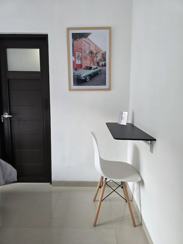 Laptop workspace, free WiFi
