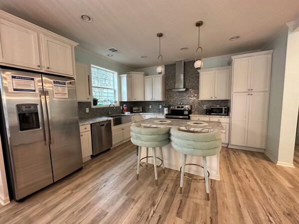 Fridge, microwave, oven, stovetop - Gorgeous Beach Home, Private Pool, Steps to Beach, Restaurants, Nightlife! (Santa Rosa Beach)