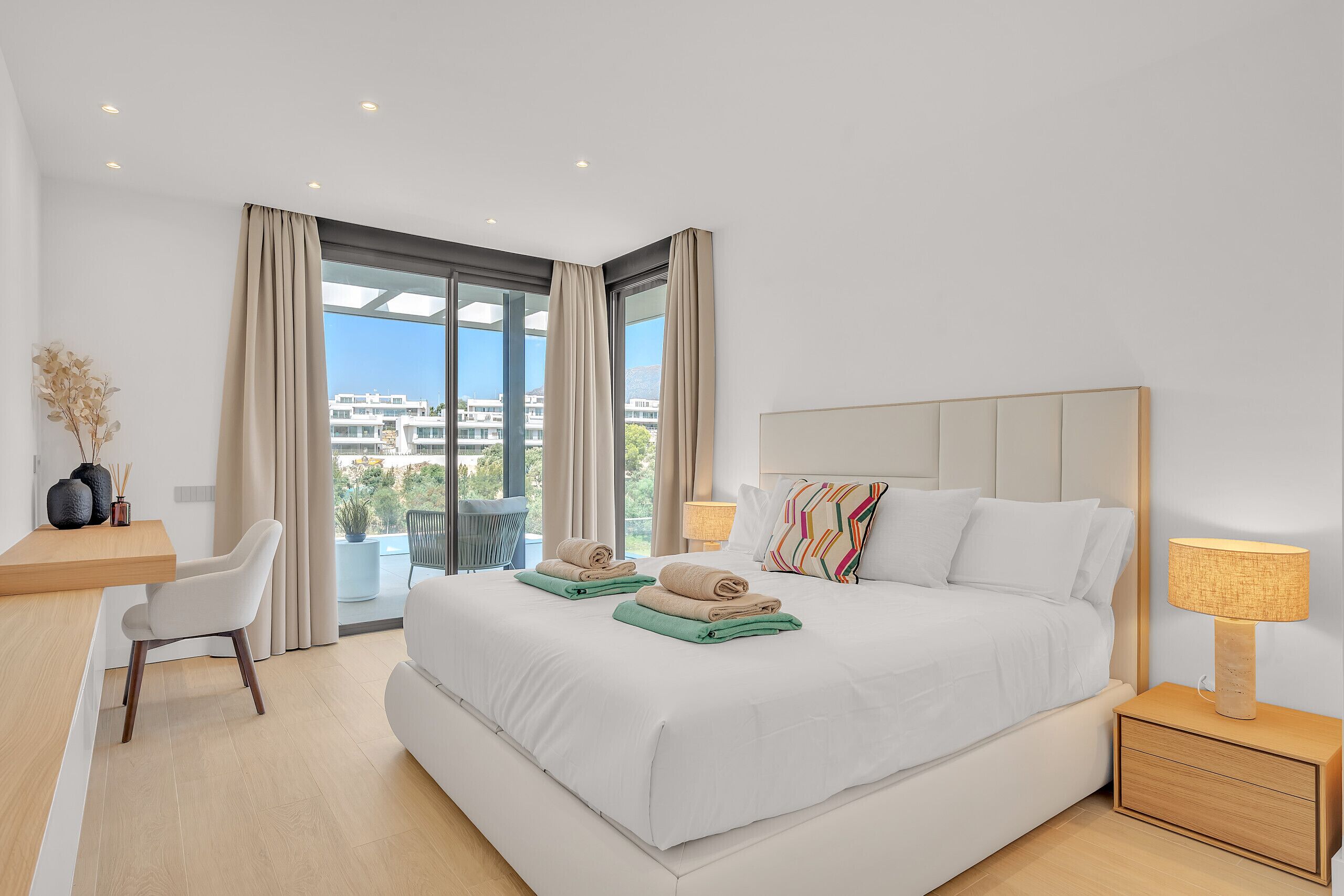 5 bedrooms, iron/ironing board, free WiFi, bed sheets