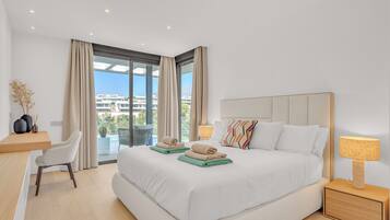 5 bedrooms, iron/ironing board, free WiFi, bed sheets