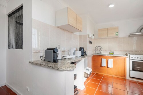 Villa &#x27;Santo Amaro&#x27; with Sea View, Private Terrace and Wi-Fi