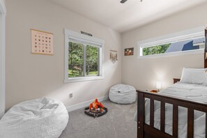 3 chambres, bureau, fer et planche à repasser, Wi-Fi gratuit