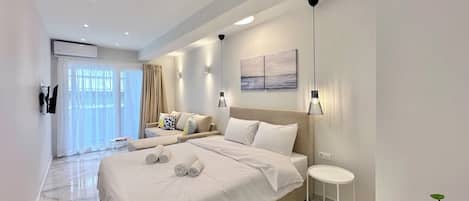 Junior-Suite, Balkon | Allergikerbettwaren, Verdunkelungsvorhänge, Bügeleisen/Bügelbrett