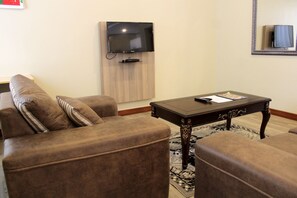 Căn hộ Deluxe | Màn/rèm cản sáng, phòng cách âm, bàn ủi/dụng cụ ủi quần áo