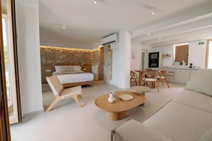 In-room safe, soundproofing, iron/ironing board, free WiFi - Oceanis Suites Living Parga (Parga)