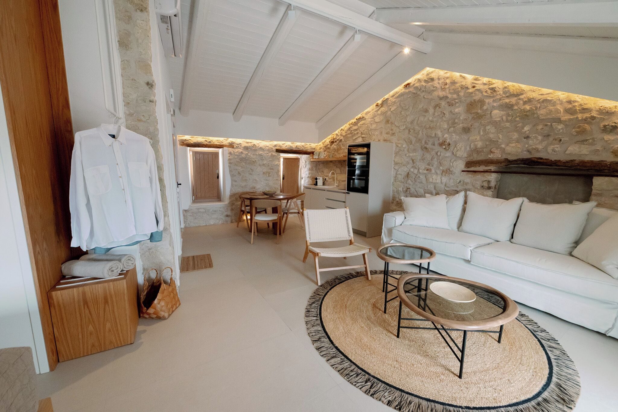 Suite, Sea View | In-room safe, soundproofing, iron/ironing board, free WiFi