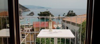 Oceanis Suites Living Parga