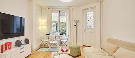 Apartment | Living area