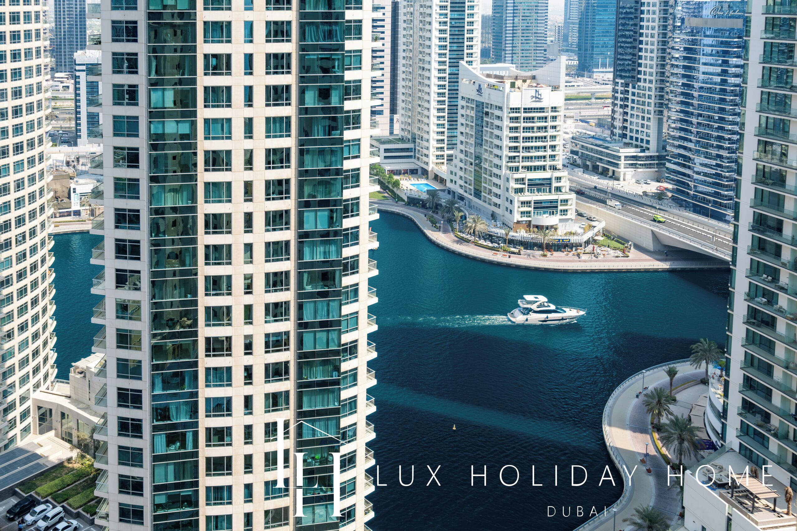 إ طلالة الغرفة