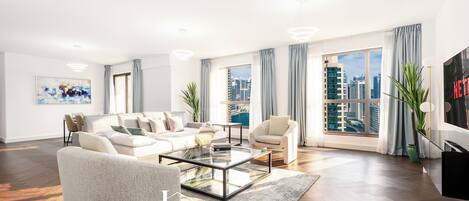 Apartment, Balcony, City View | Living area