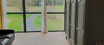 . Special PMR. Près d'un des plus beau villages de France. Vue. En pleine nature