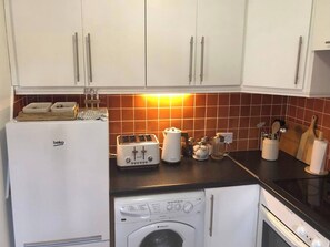 Villa, 3 Bedrooms, Accessible, Balcony | Laundry