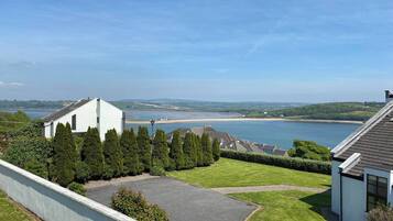 Villa, 3 Bedrooms, Accessible, Balcony | Property grounds