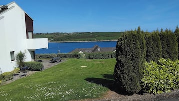 Villa, 3 Bedrooms, Accessible, Balcony | Property grounds