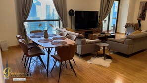 Dining - Prestige Holiday Homes (Dubai)