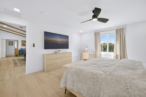 4 bedrooms, free WiFi, bed sheets