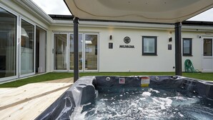 室外 SPA 浴池