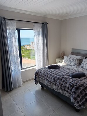 3 habitaciones, acceso a internet y ropa de cama