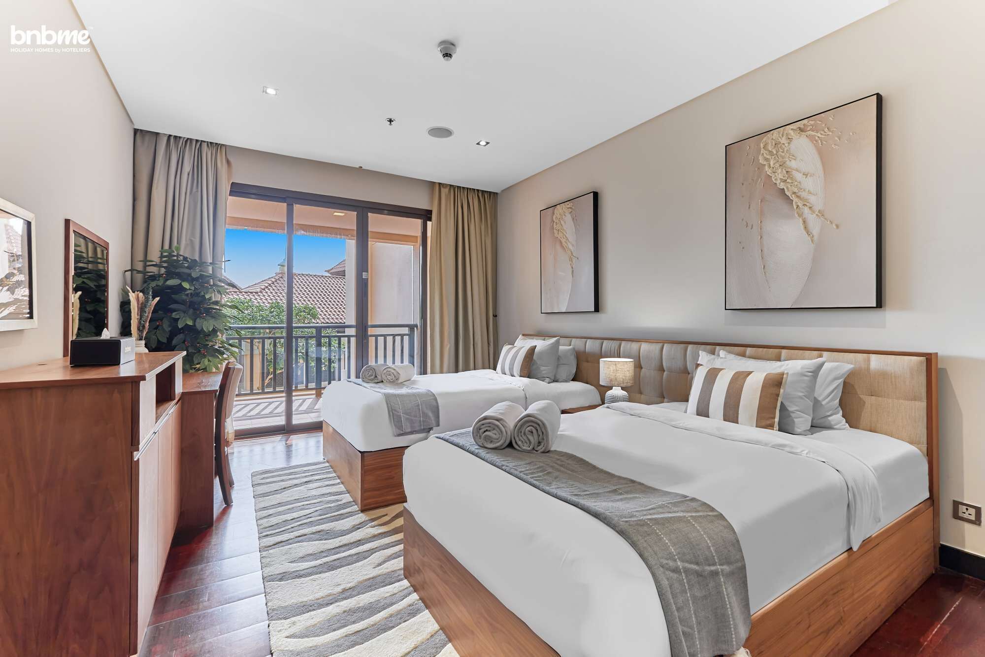 2 chambres, fer et planche à repasser, Wi-Fi, draps fournis