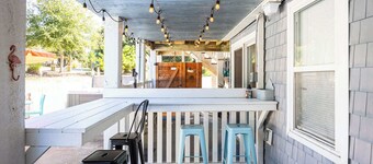 Pool & Spa, Game Rm, Short Walk to Beach & Shops!