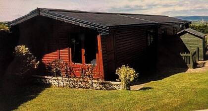 The lodge has spectacular views of Cromarty Firth and Ben Wyvis mountain range.