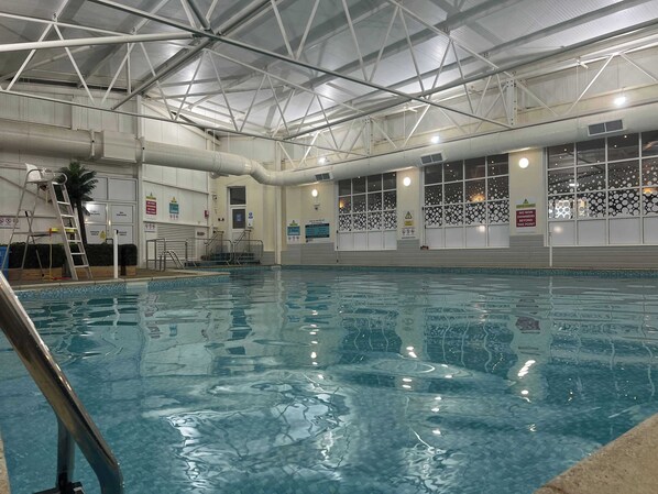 Pool - Two Bedroom Superior Apartment (Ilfracombe)